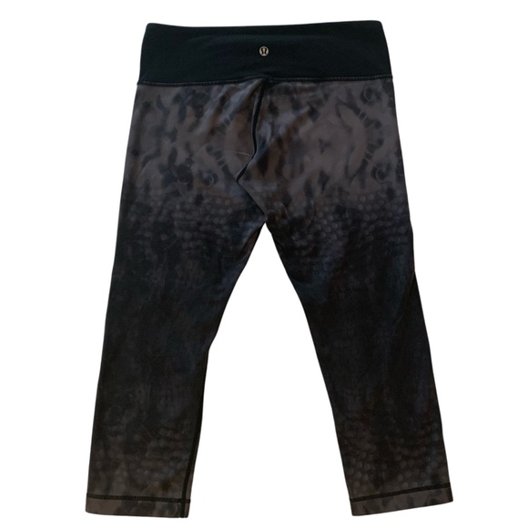LULULEMON Design Capris Leggings 🎀 - Picture 2 of 7